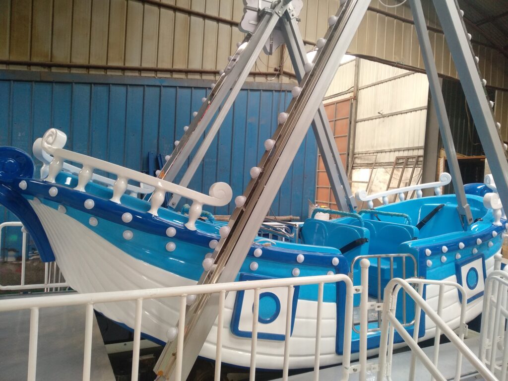 Snowflake Pirate Ship Ride Fiberglass Gallery View