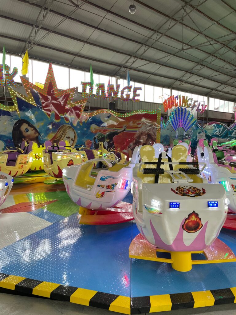 Spinning Disk Ride Gallery View